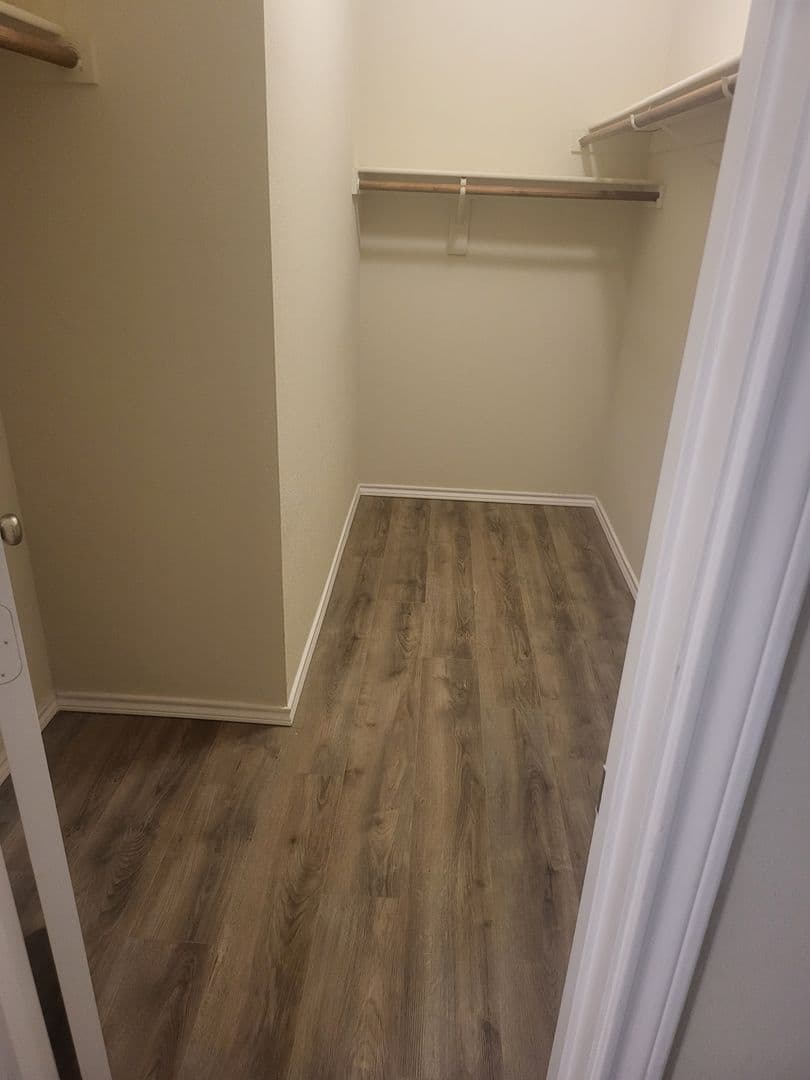Denton House: 2313 Belmont Park Dr