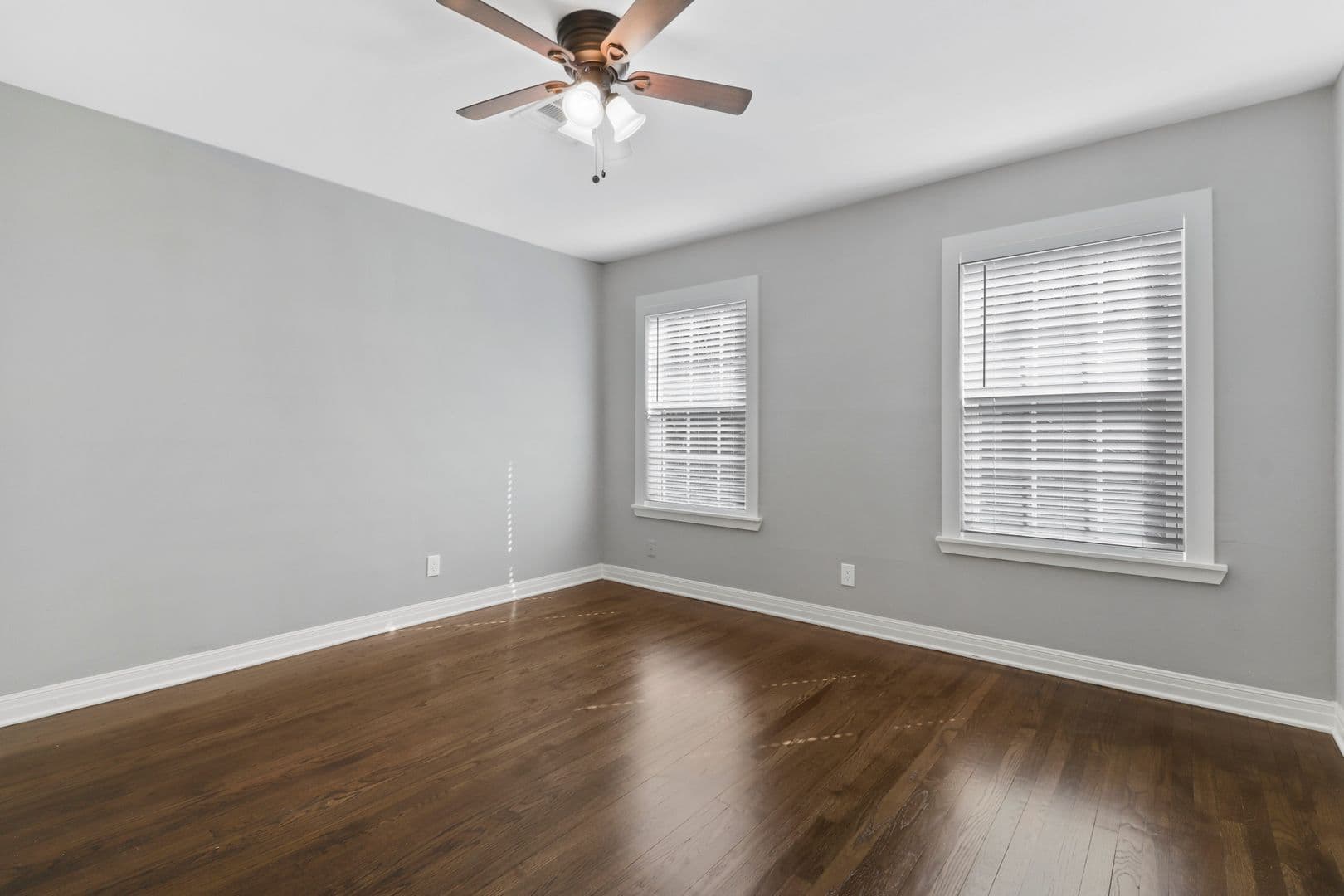 Fort Worth House: 3557 Winston Road