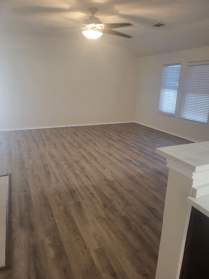 Denton House: 2313 Belmont Park Dr