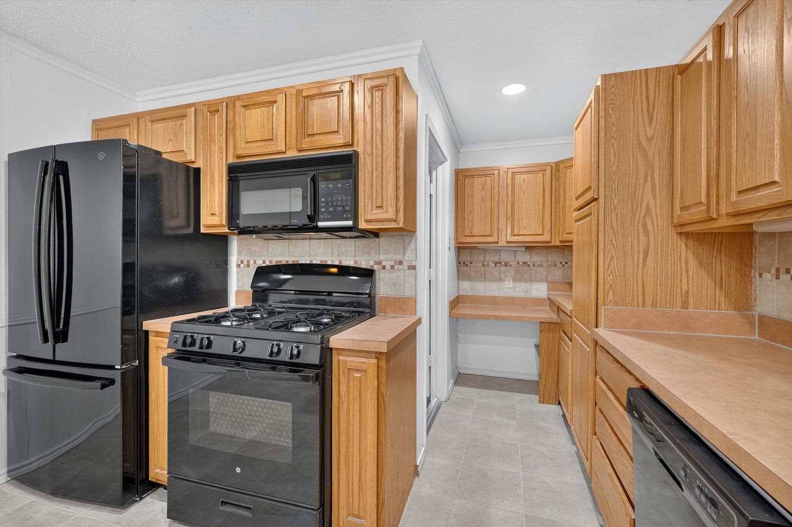 Dallas House: 2539 Highwood Dr