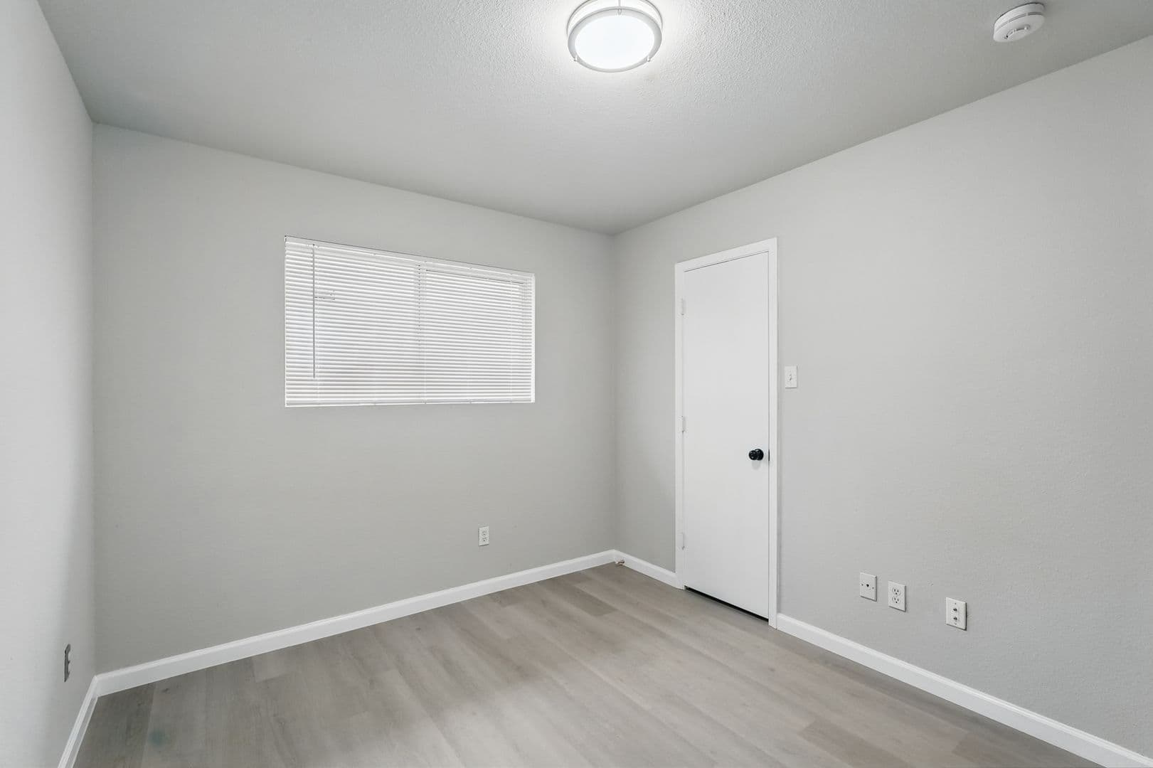 Lancaster House: 921 Potomac Dr