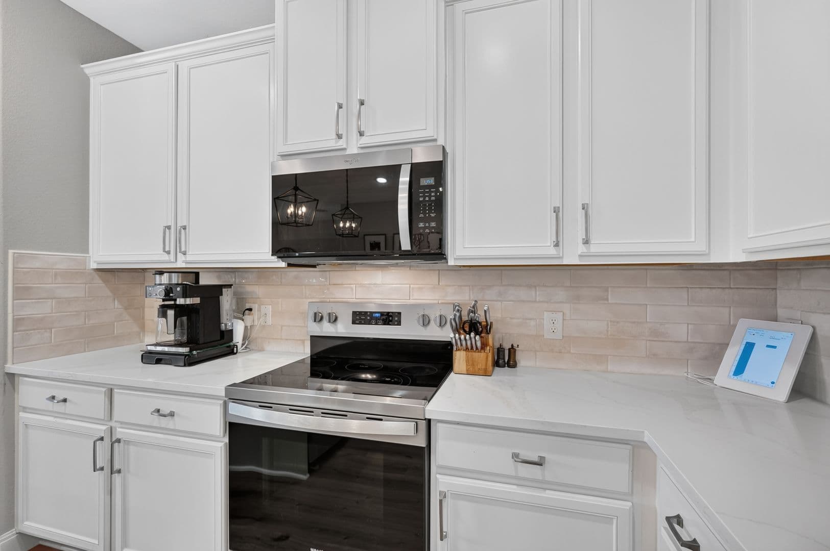Wylie House: 1722 Oak Glen Dr
