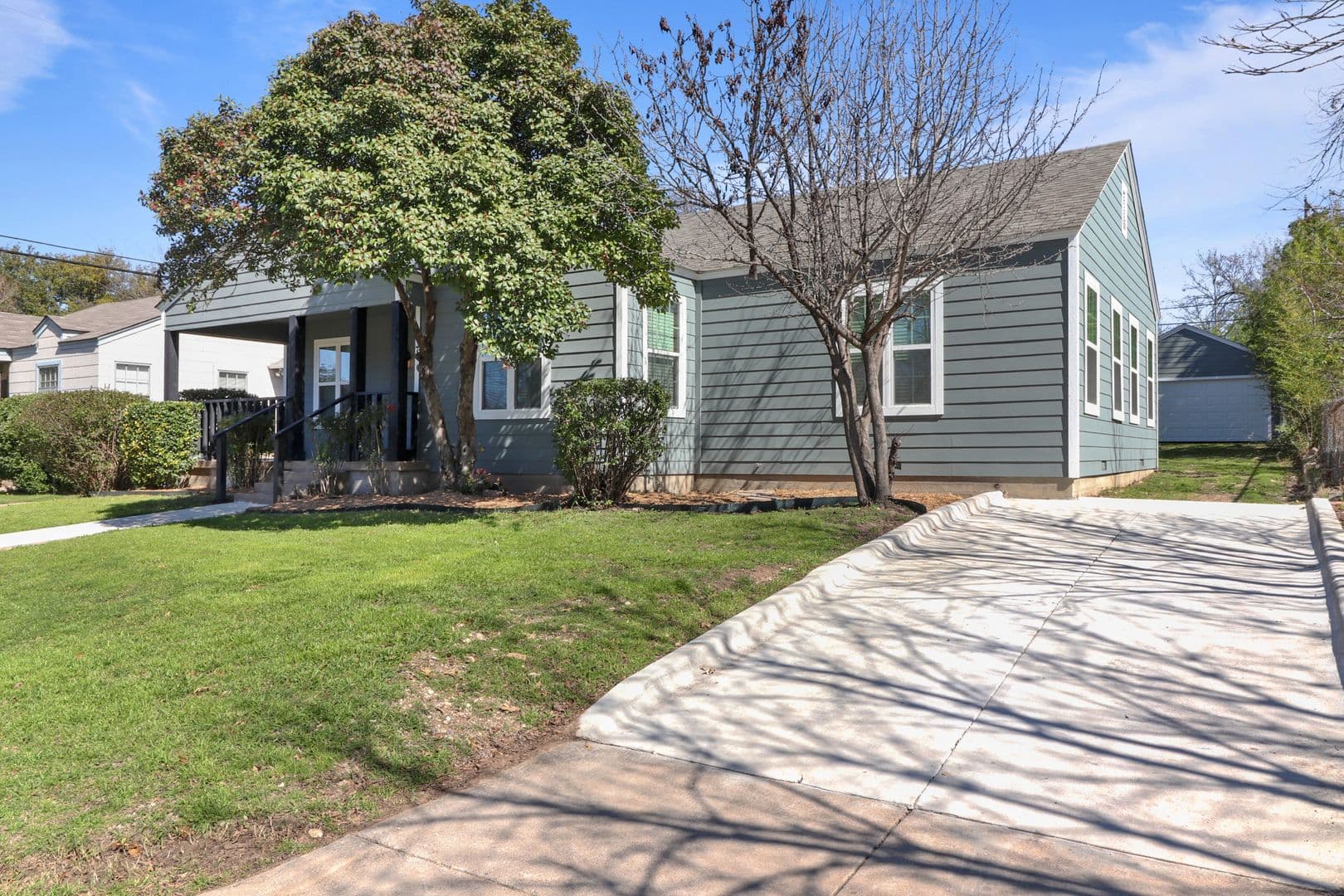 Fort Worth House: 3557 Winston Road