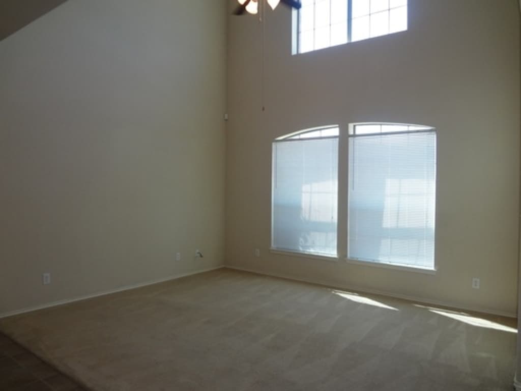 Denton Townhome: 5405 Soledad Dr