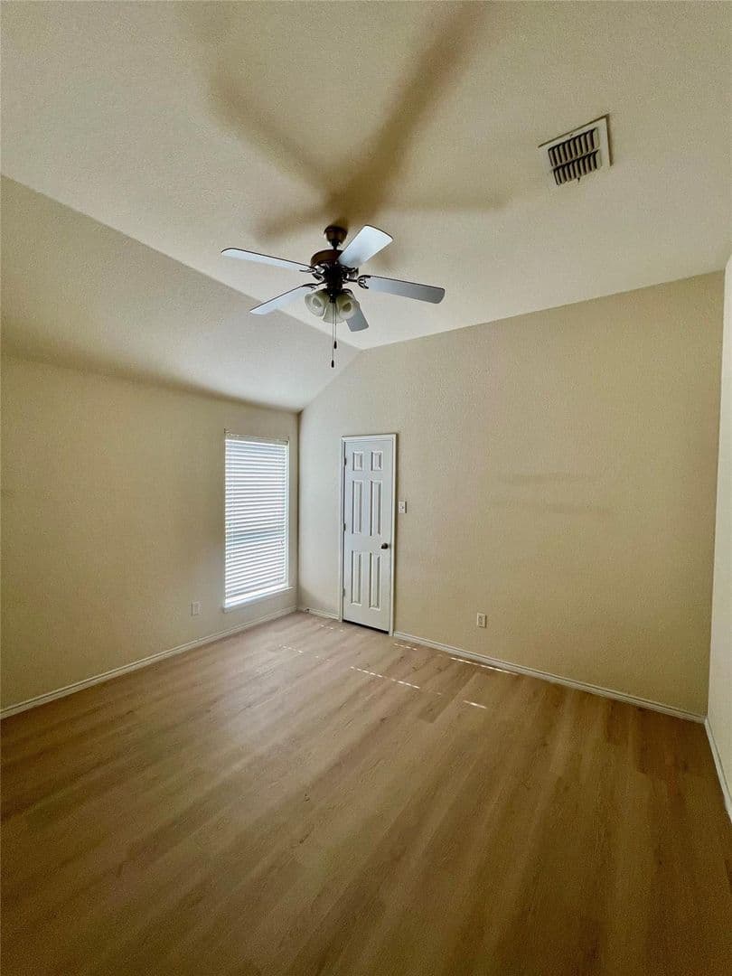 Arlington House: 1801 Kathryn Ct