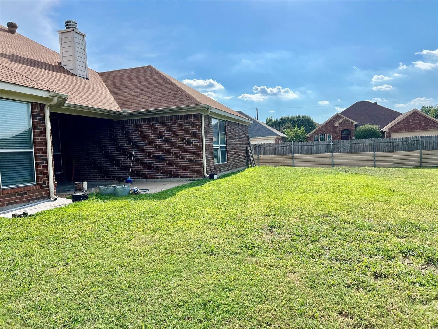 Arlington House: 1801 Kathryn Ct