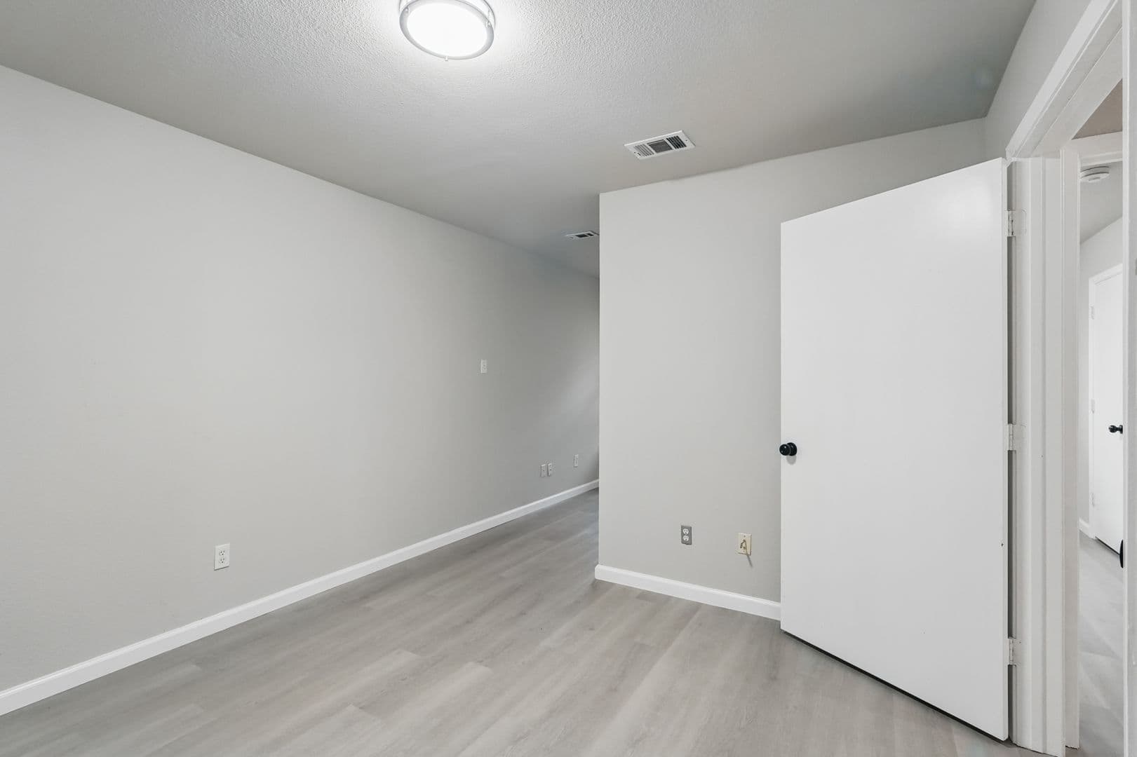 Lancaster House: 844 Potomac Dr