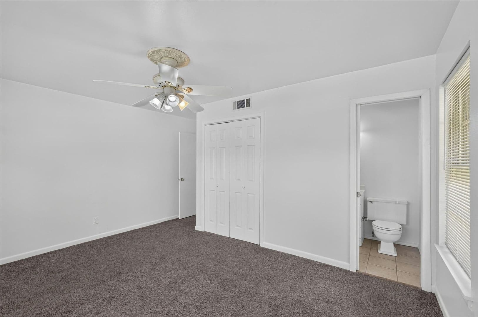 Dallas House: 2539 Highwood Dr