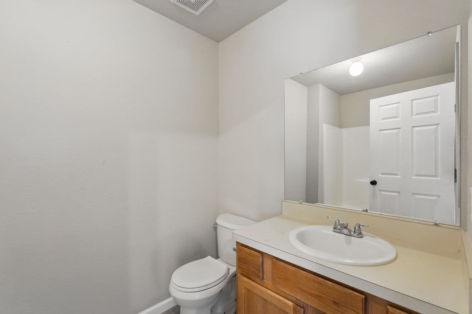 Lancaster House: 844 Potomac Dr