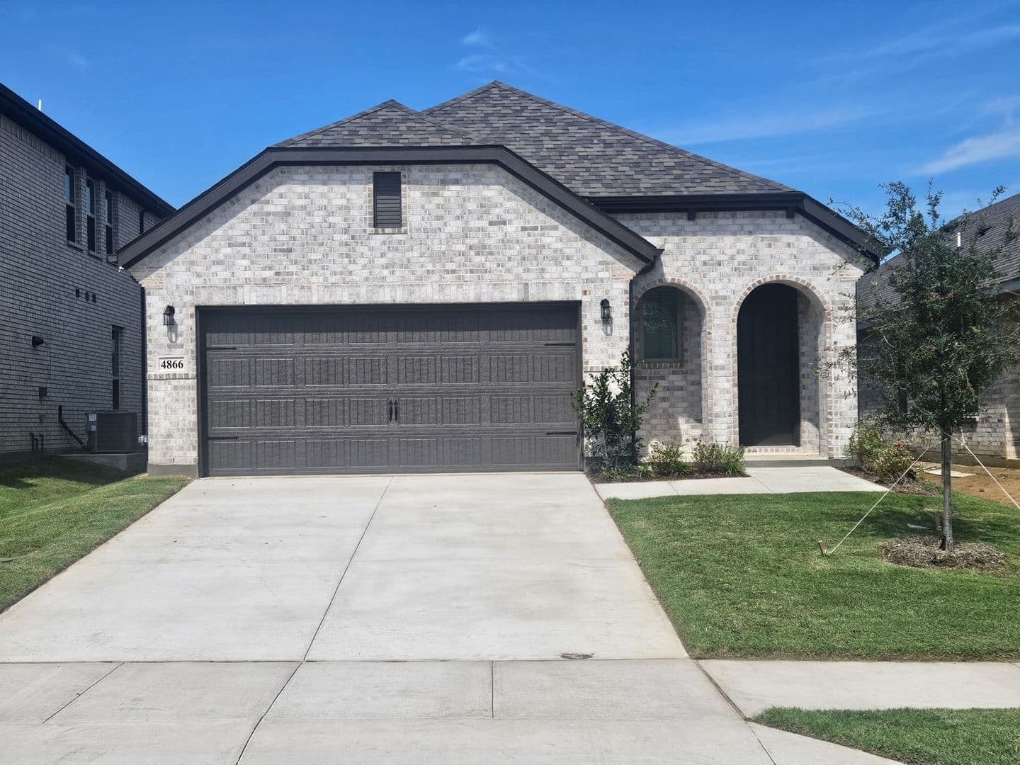 Celina House: 4866 Heirloom Ln