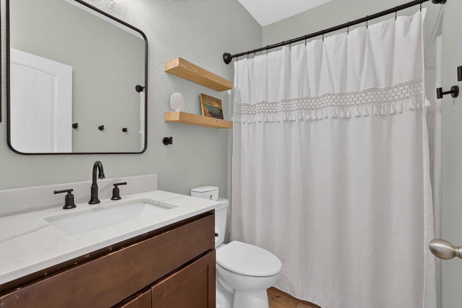 Wylie House: 1722 Oak Glen Dr