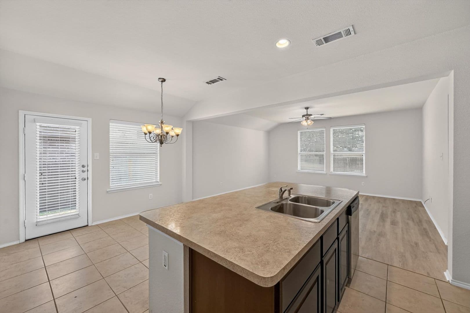 Forney House: 2143 Rains County Rd