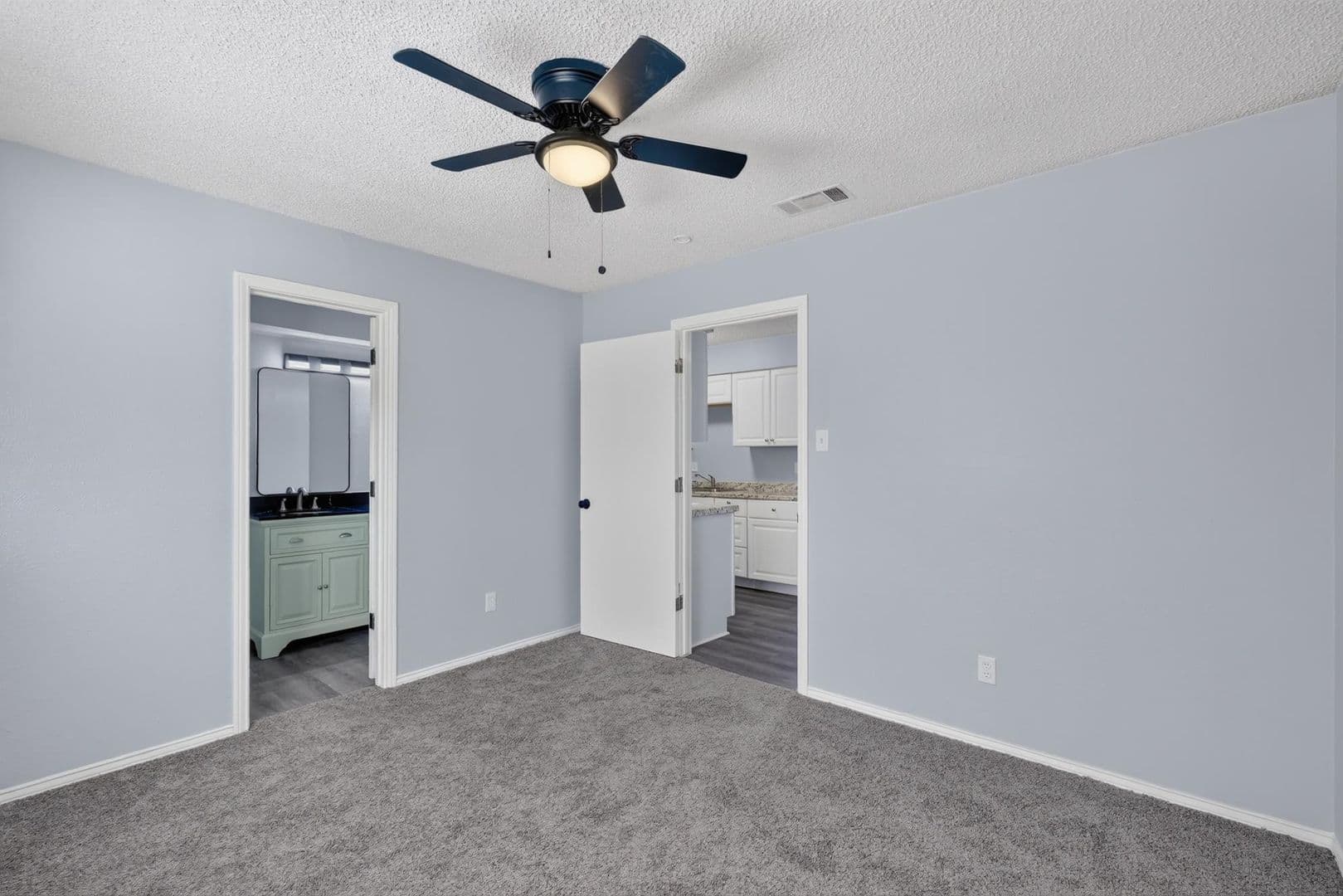 Duncanville House: 1236 Misty Lane