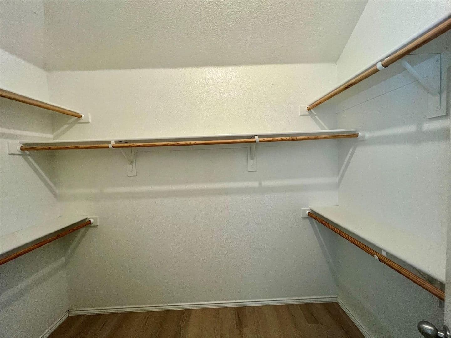 Arlington House: 1801 Kathryn Ct