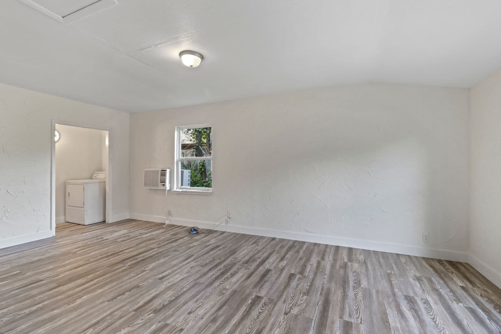 Denton House: 1415 Snyder St