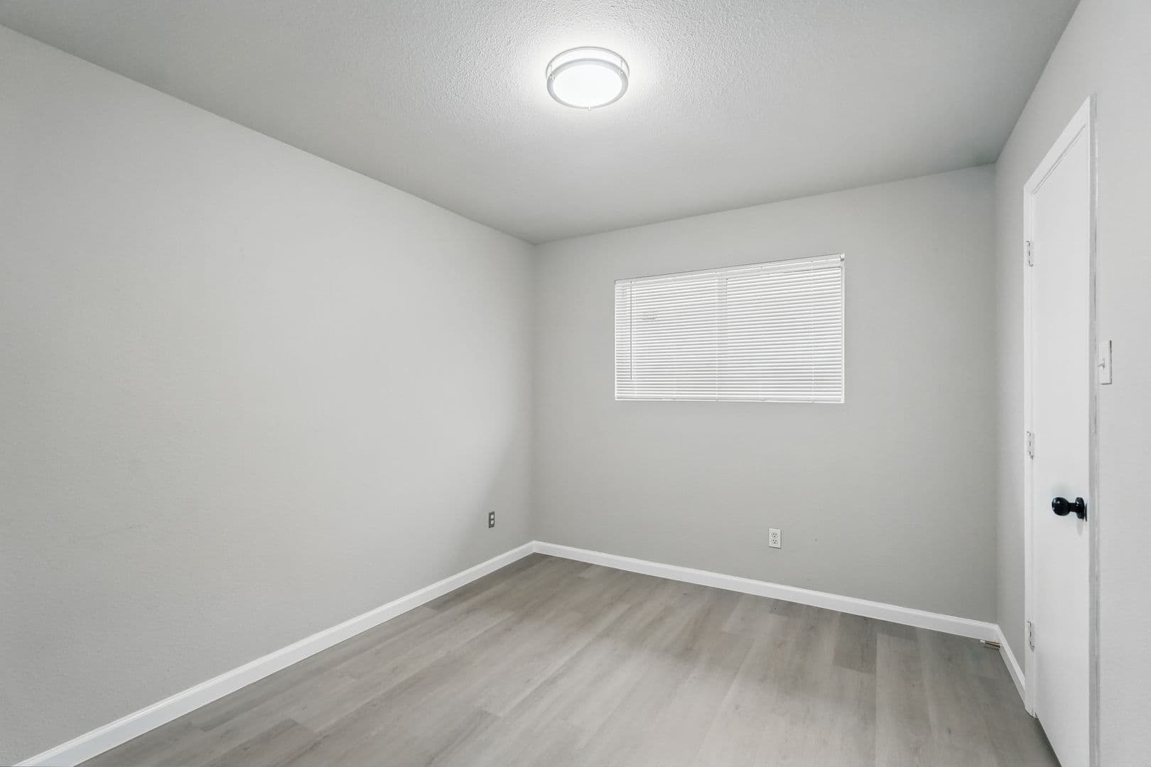 Lancaster House: 921 Potomac Dr