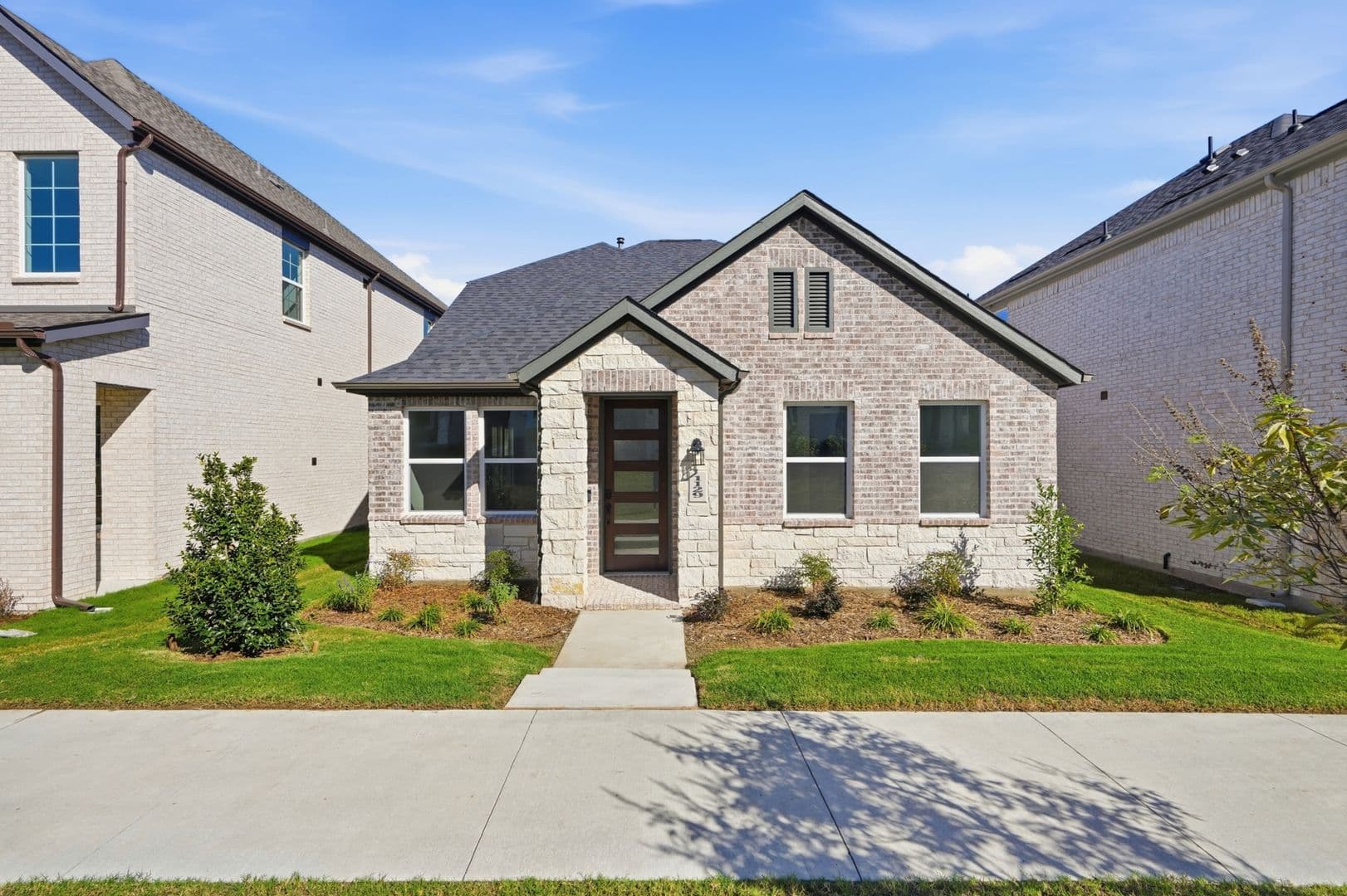 Celina House: 1129 Beebalm Mews