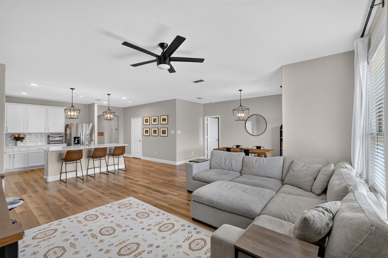 Wylie House: 1722 Oak Glen Dr