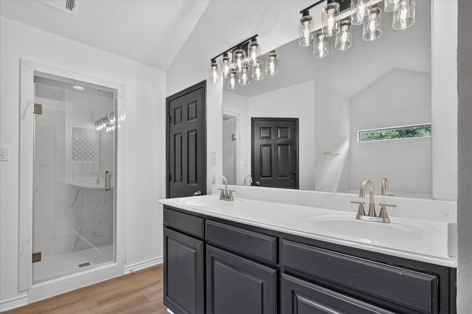 Dallas Apartment: 4050 Saint Christopher Ln