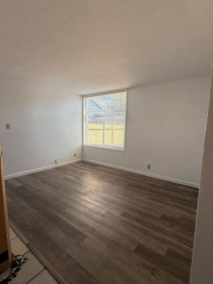 Vallejo Apartment: 1936 Sutter Street