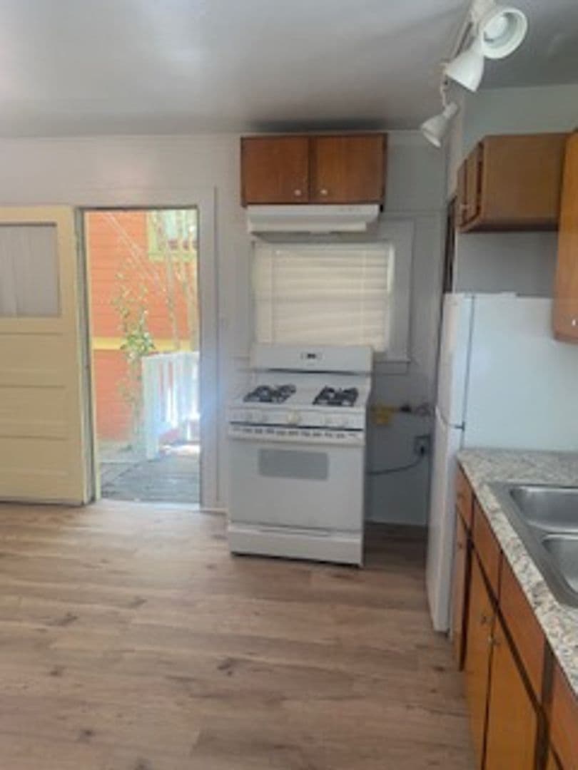 Vallejo Apartment: 325 Ohio Street