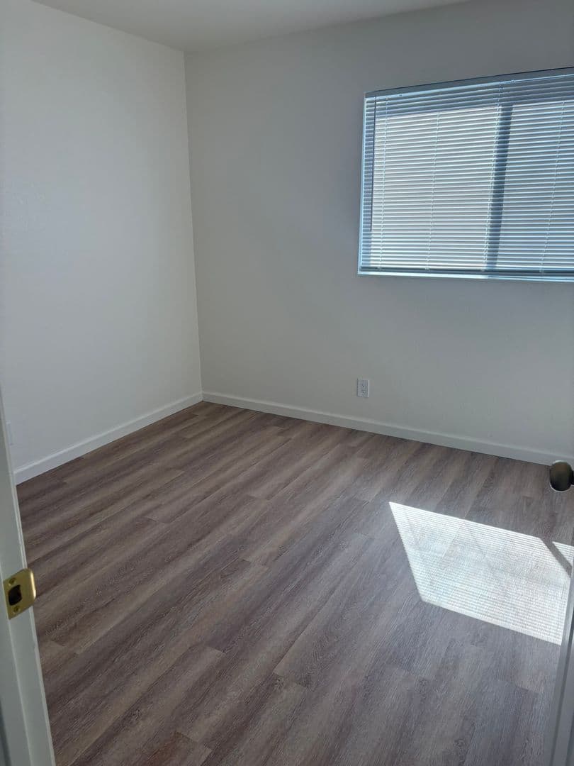 Vallejo House: 863 Basalt Drive