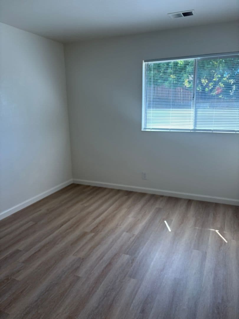 Vallejo House: 863 Basalt Drive