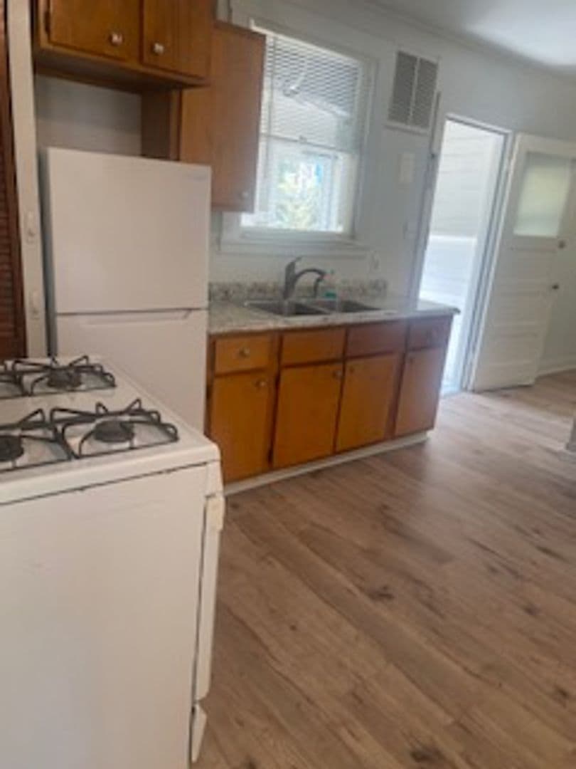 Vallejo Apartment: 325 Ohio Street