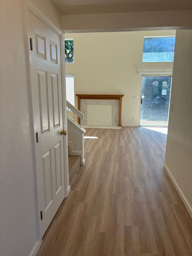 Vallejo House: 863 Basalt Drive