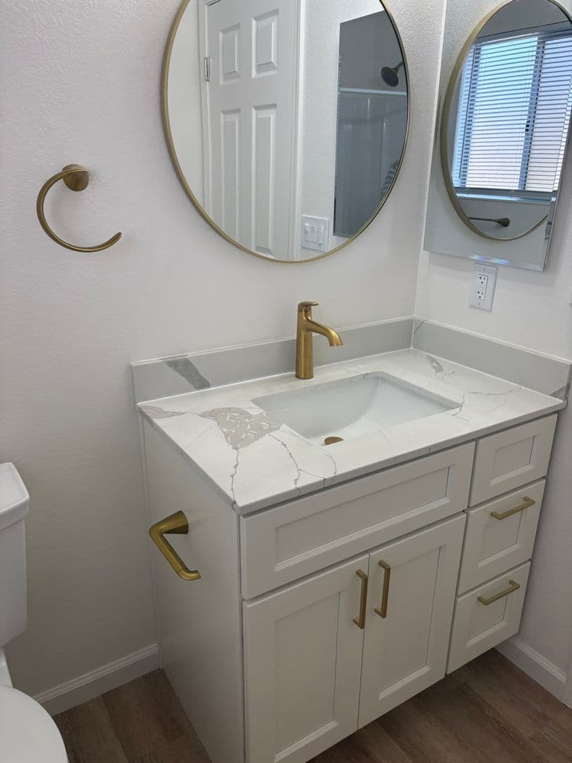 Vallejo House: 863 Basalt Drive