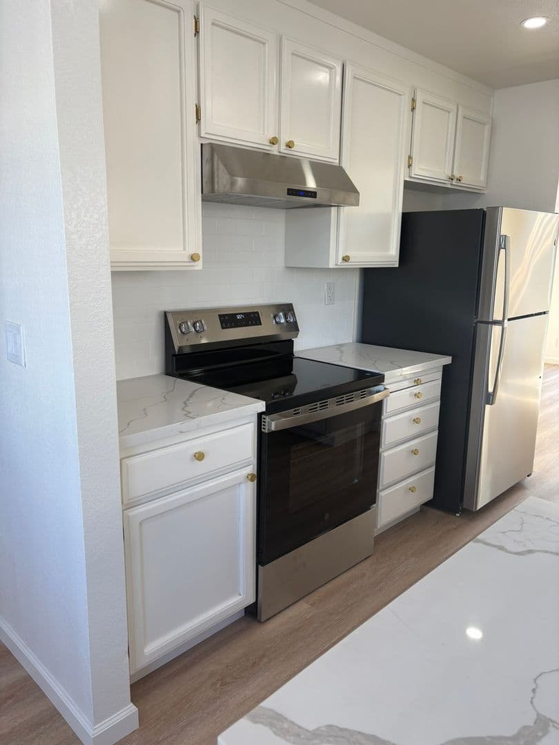 Vallejo House: 863 Basalt Drive