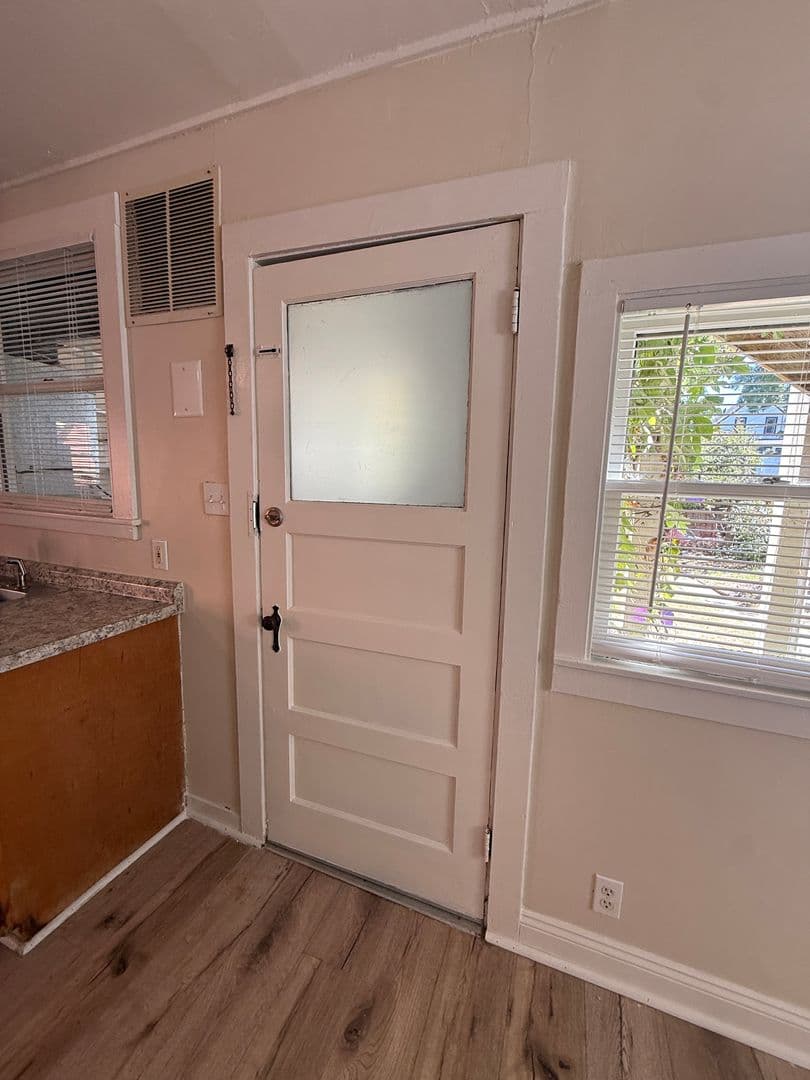 Vallejo Apartment: 325 Ohio Street