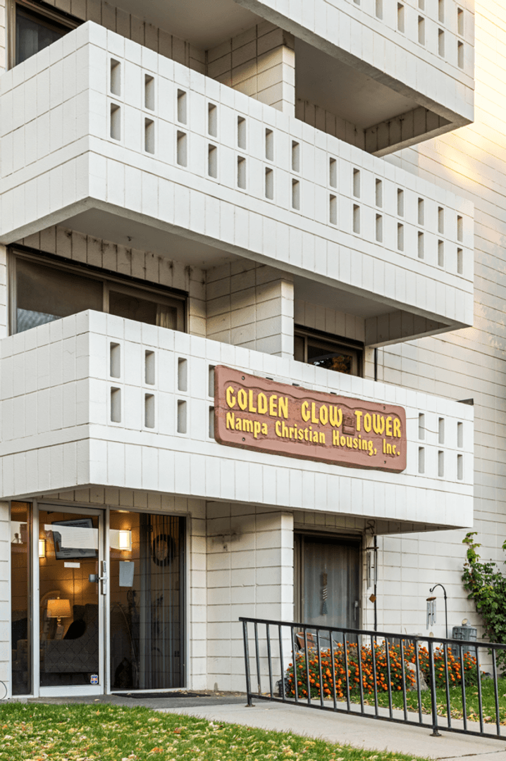 Nampa Apartment: 1108 7th St S