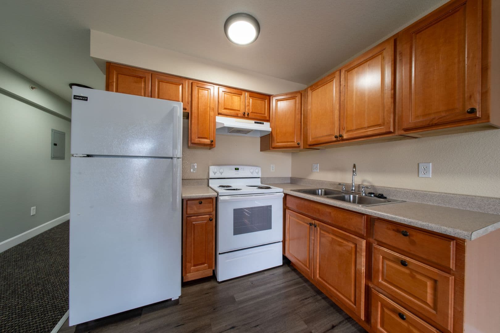 Costa Mesa Apartment: 2080 Newport Blvd