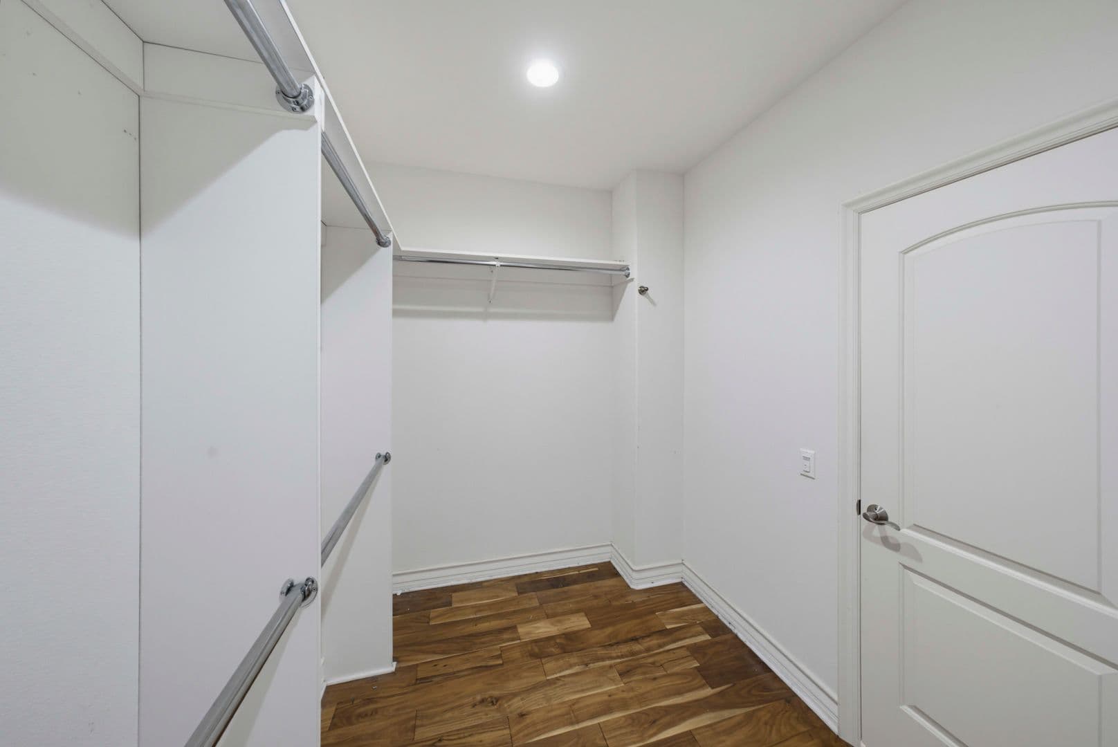Huntington Beach House: 1020 California
