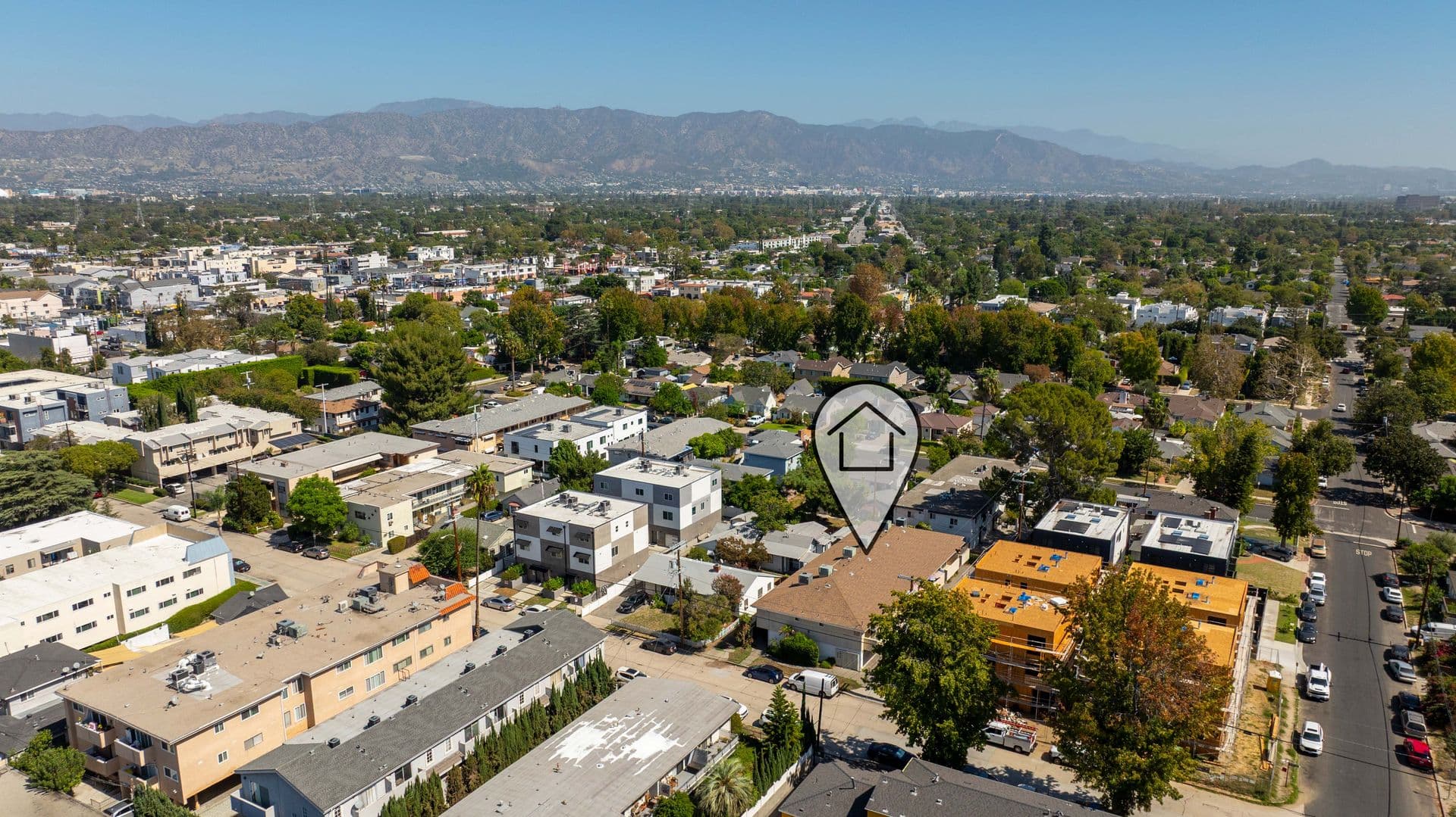 North Hollywood Apartment: 5018 Denny Ave