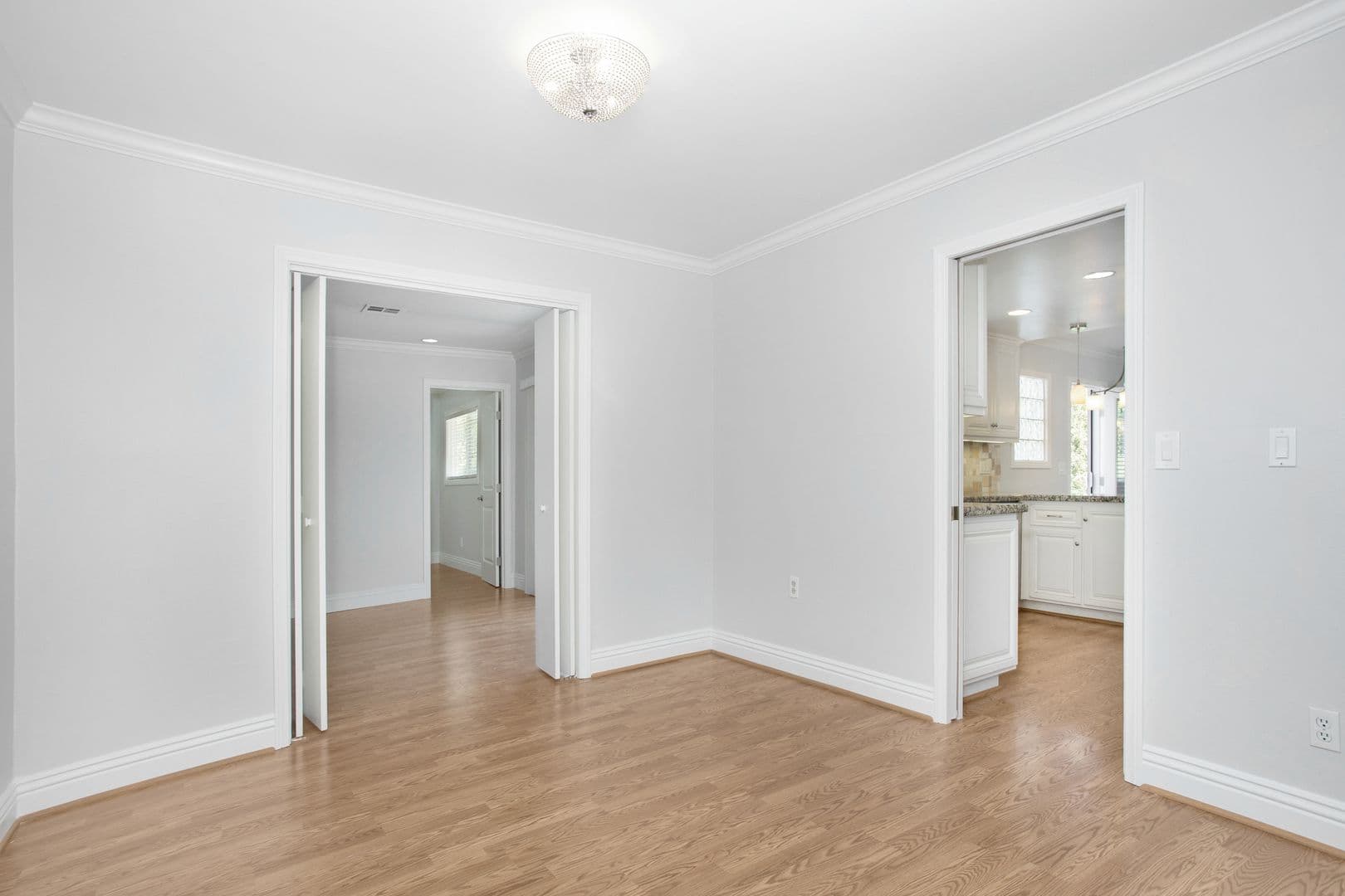 Huntington Beach House: 9091 Aloha Drive