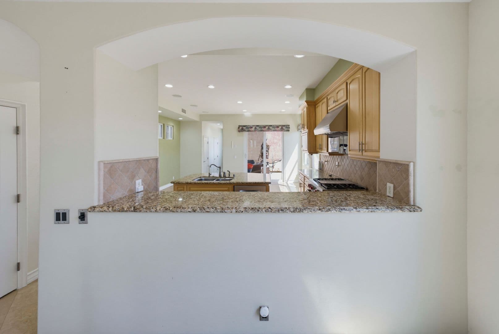 Huntington Beach House: 1020 California