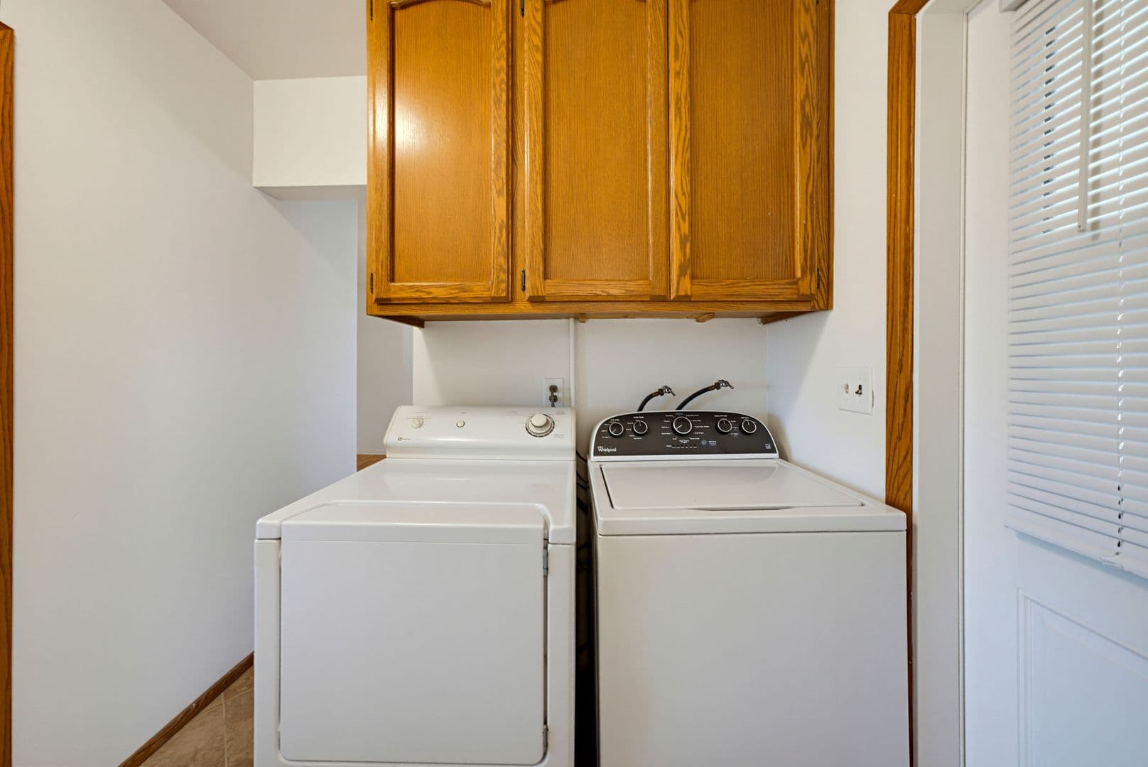 Montclair House: 5564 Princeton St