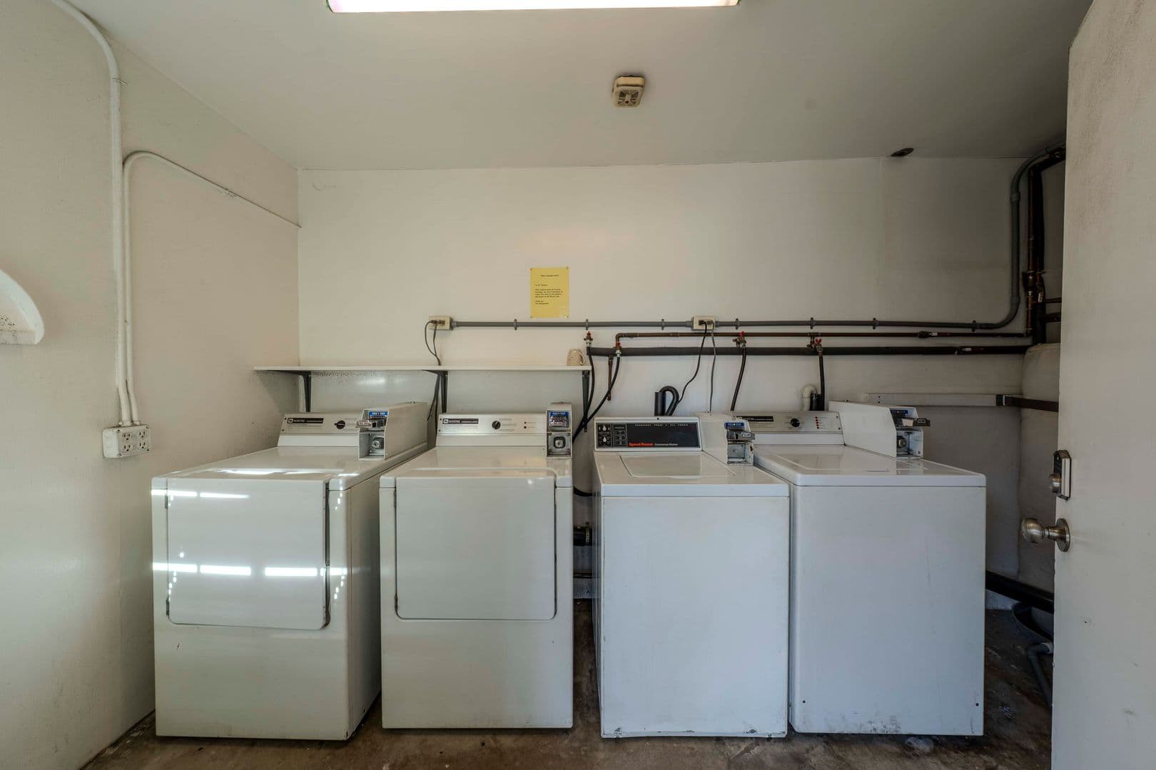 Costa Mesa Apartment: 130 East 20th Street