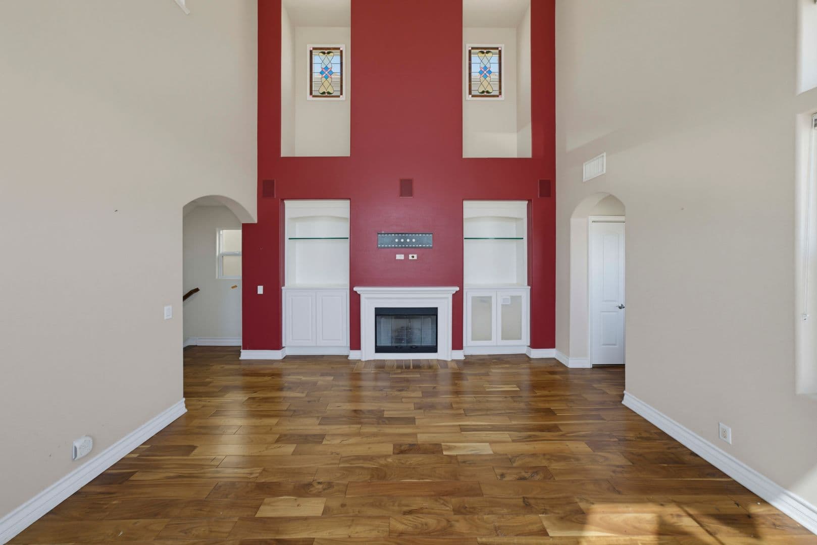 Huntington Beach House: 1020 California