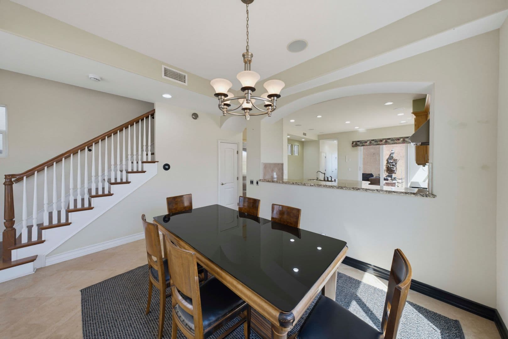Huntington Beach House: 1020 California