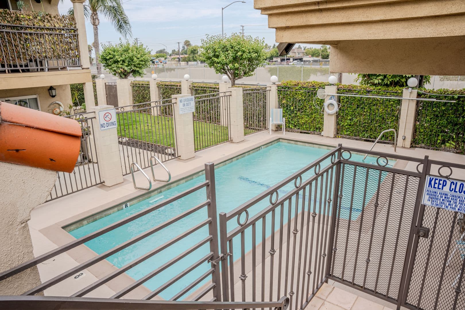 Costa Mesa Apartment: 2080 Newport Blvd