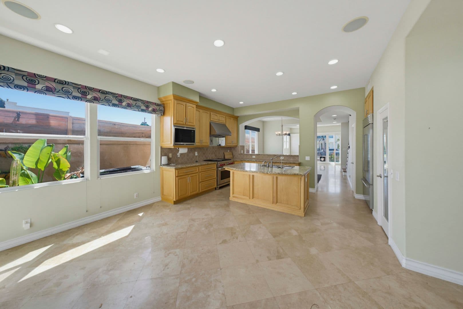 Huntington Beach House: 1020 California