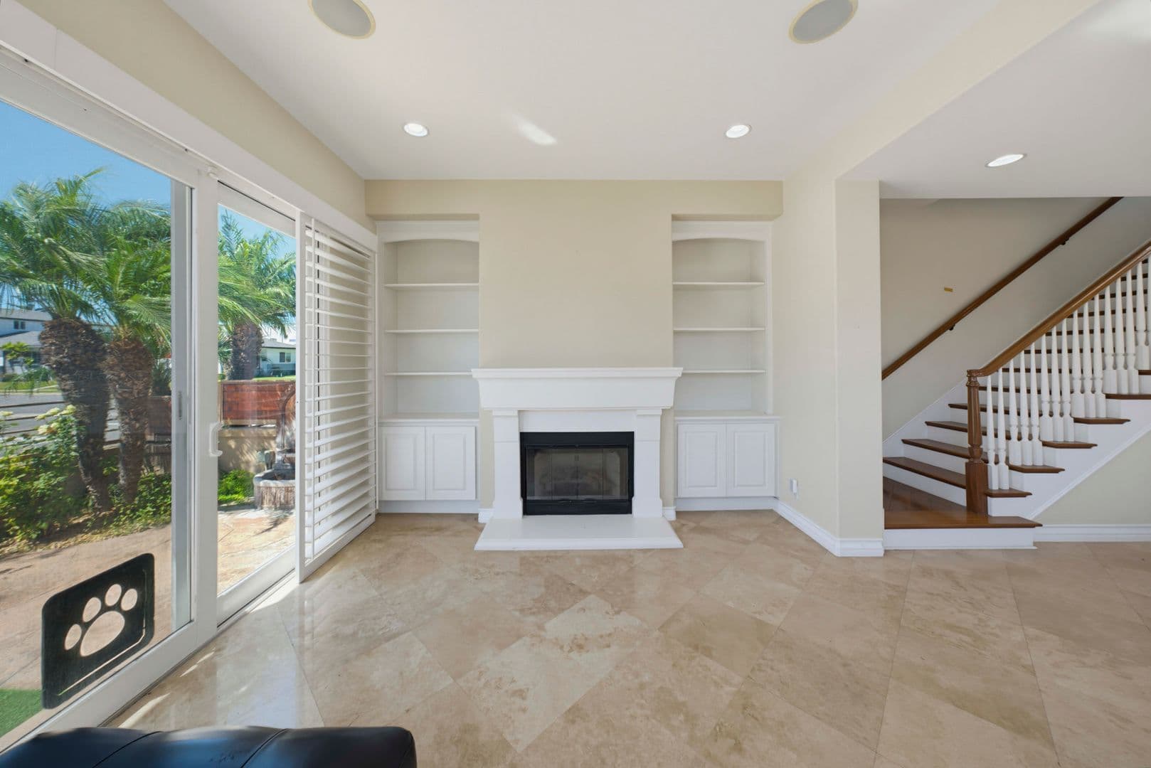 Huntington Beach House: 1020 California