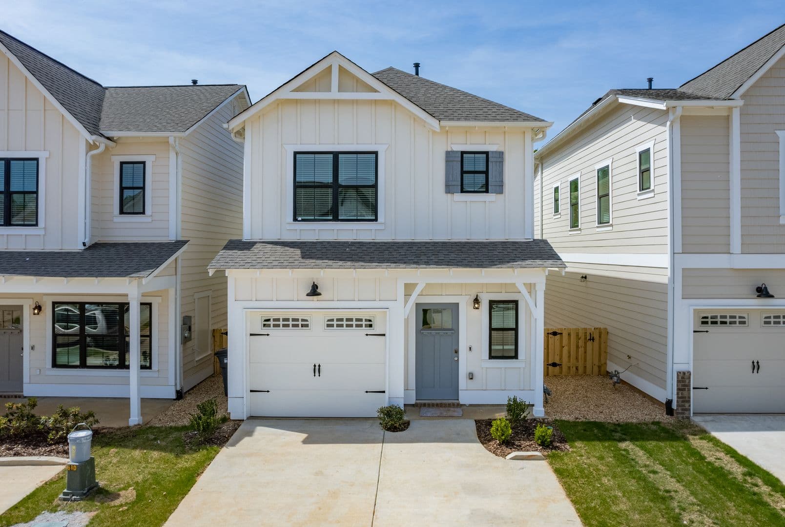 Pelham House: 132 Huntley Knoll Drive