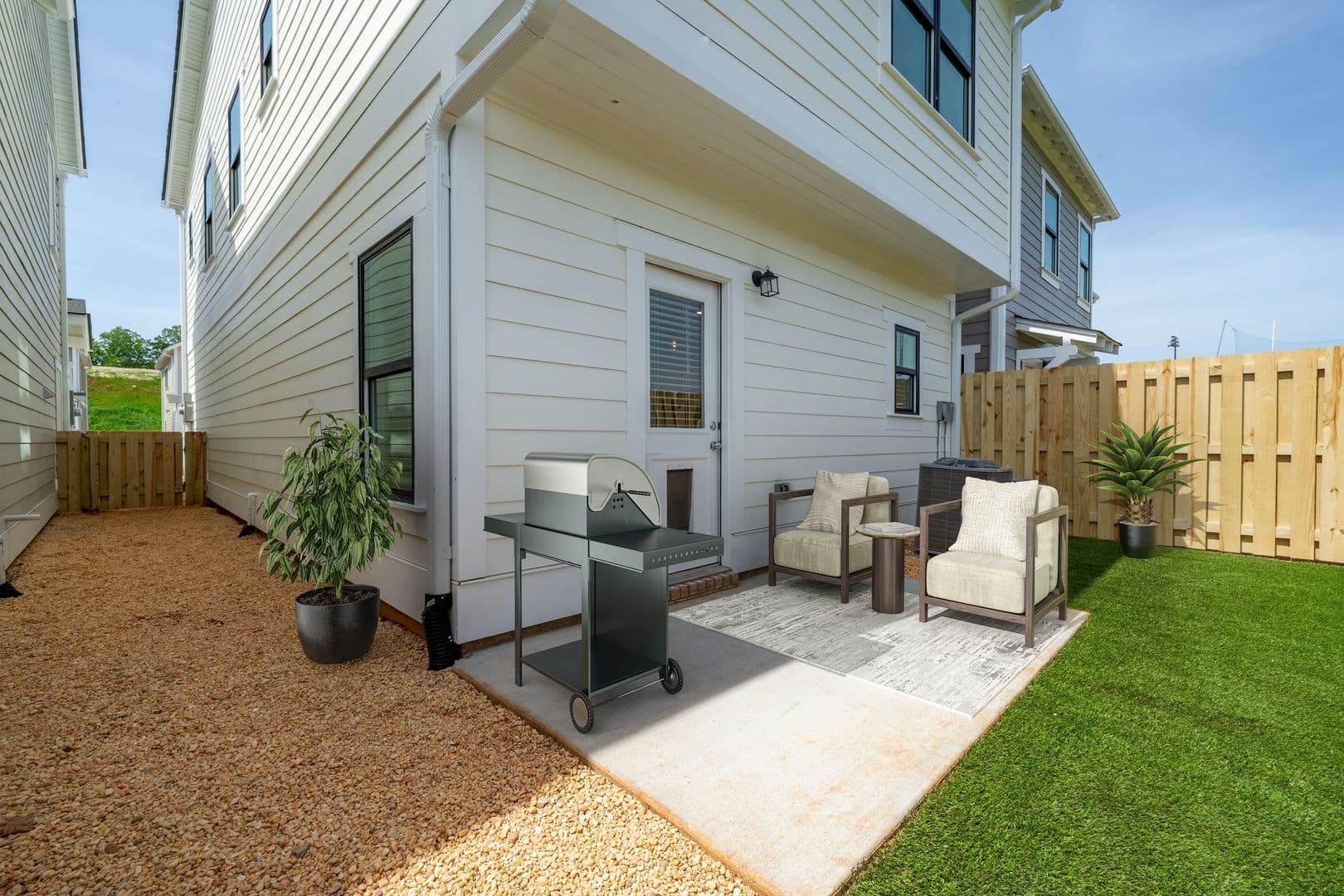 Irondale House: 4156 Prentice St