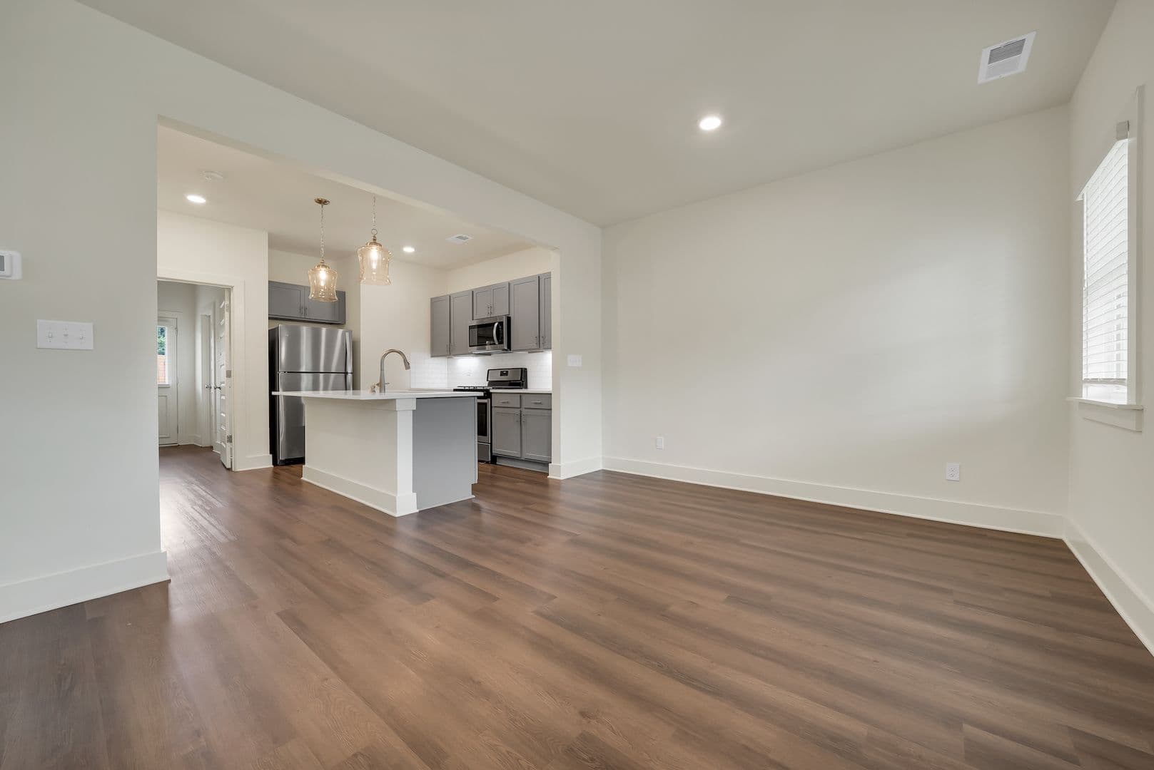 Irondale House: 4102 Prentice St