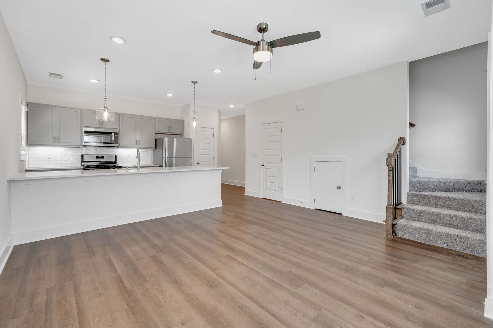 Pelham House: 224 Huntley Knoll Place