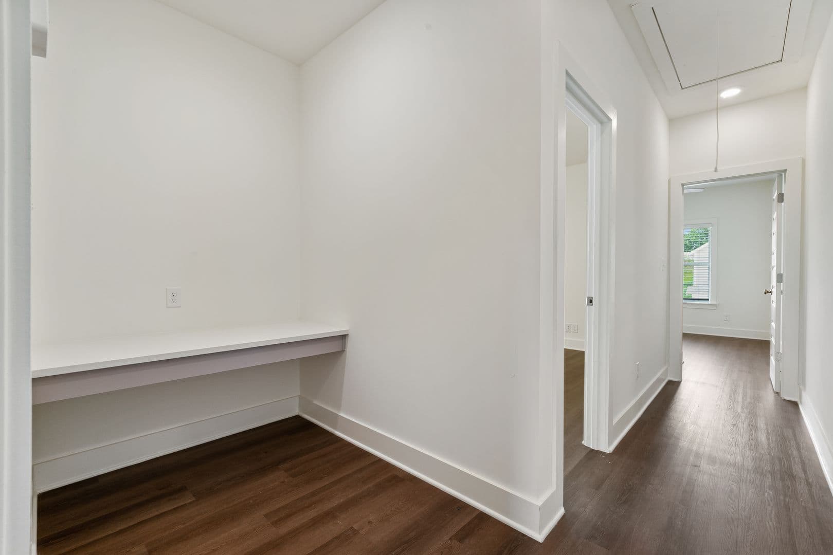 Irondale House: 4156 Prentice St